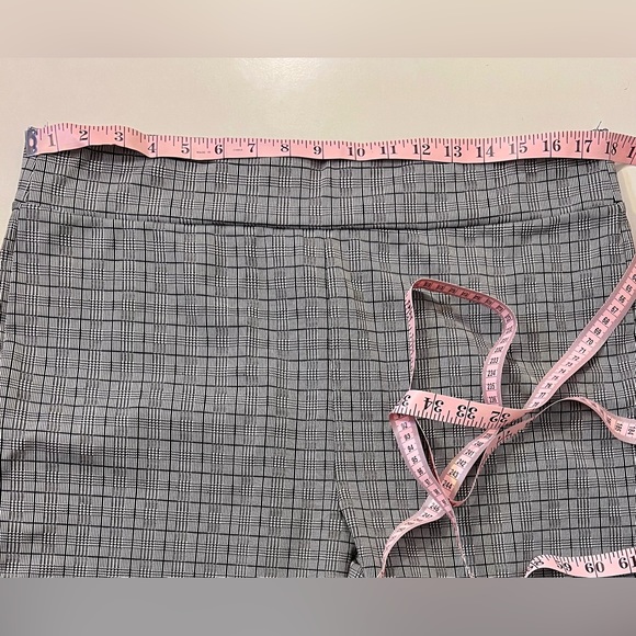 XL Plaid Stretch Pants NWT - Picture 3 of 5